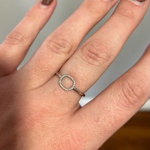 Dainty Diamond ring